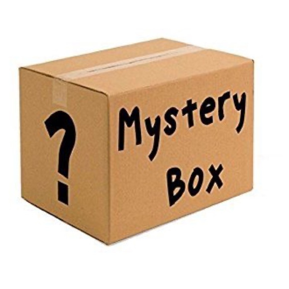 MAKEUP MYSTERY BOX